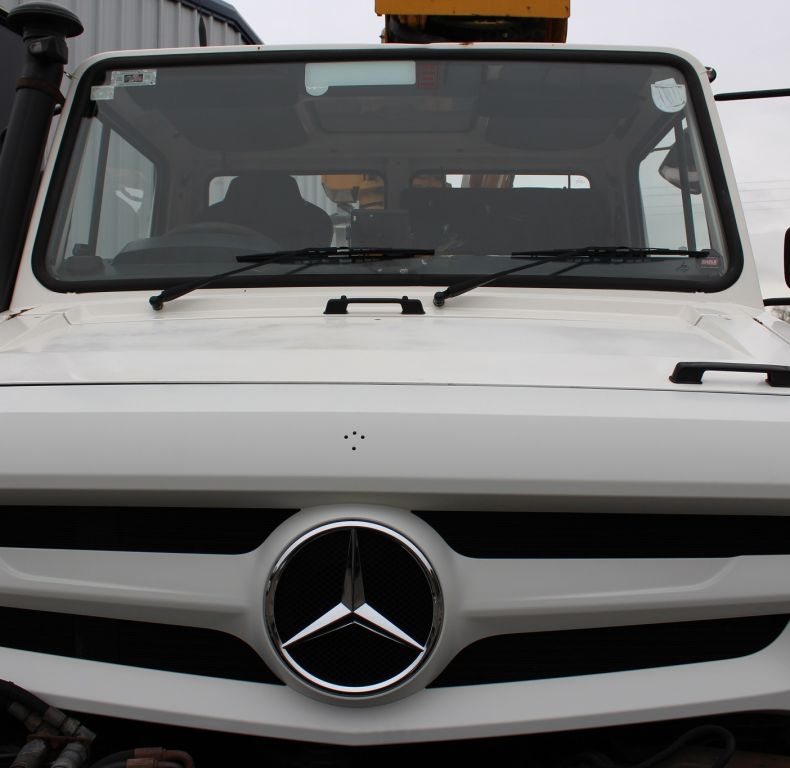 New Mercedes U4023/5023 Front Grille Upgrade