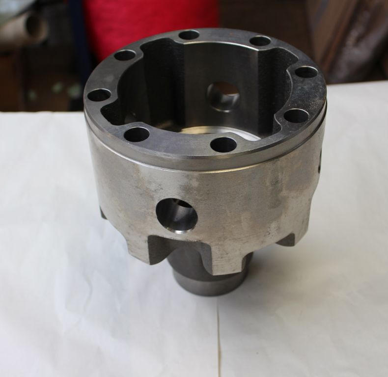 NEW OLD STOCK MERCEDES DIFF CASING