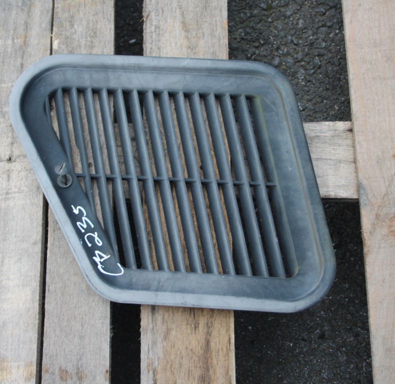 USED HEATER AIR INTAKE GRILLE
