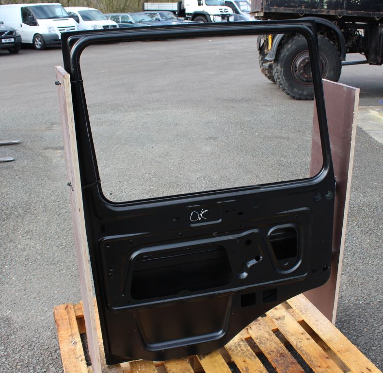 New doors to suit all square cab unimog models