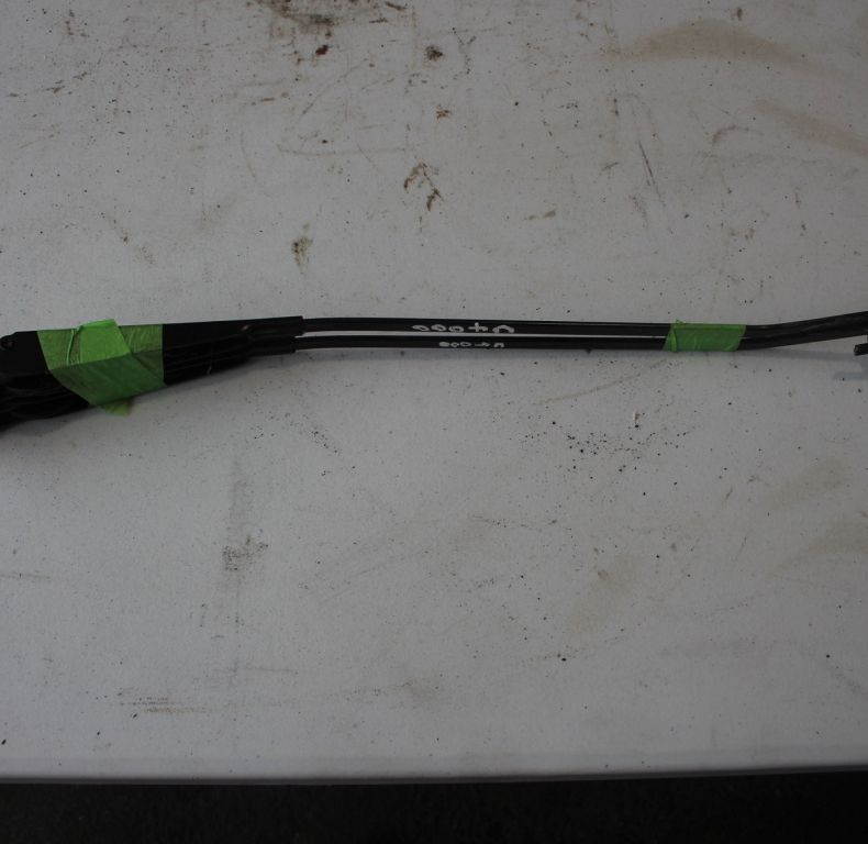 USED RIGHT HAND DRIVE WINDSCREEN WIPERS
