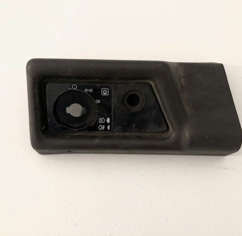 USED HEADLIGHT SWITCH COVER/TRIM
