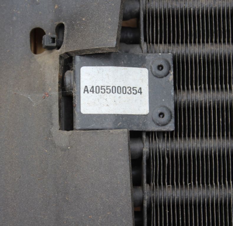 USED A/C CONDENSOR UGN A 405 500 03 54