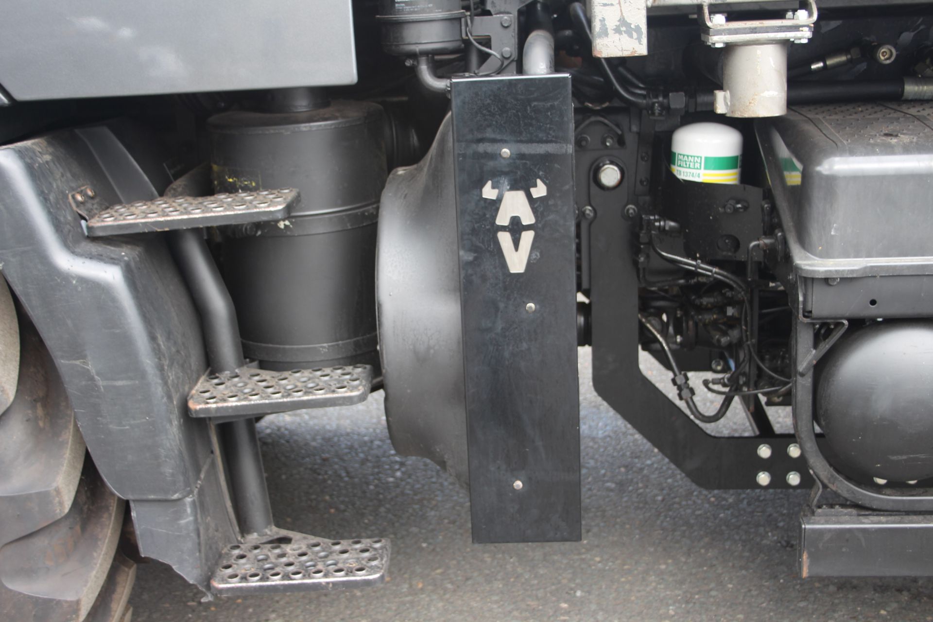 AV UGN RADIATOR COVER | Atkinson Vos