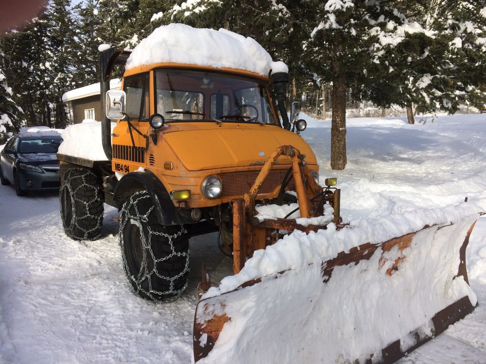 Helping a U900 in the snow!!