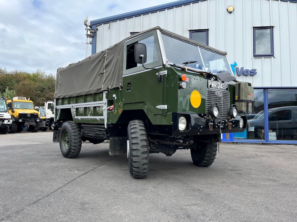 LAND ROVER 101 WHEELS & TYRES