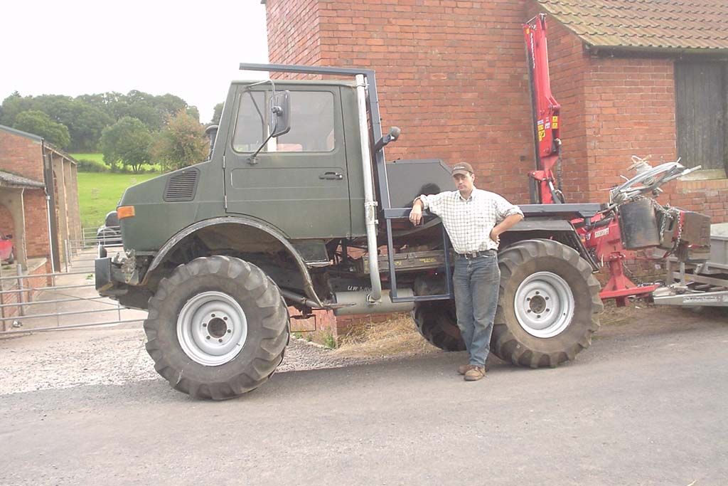 Unimog for Fencing
