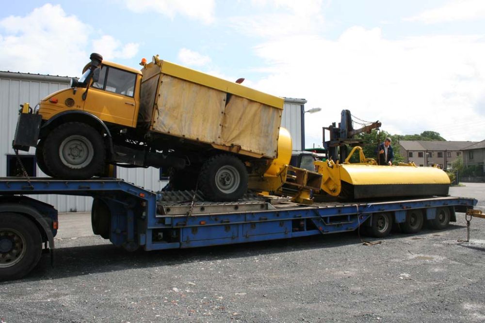 Airport Unimog