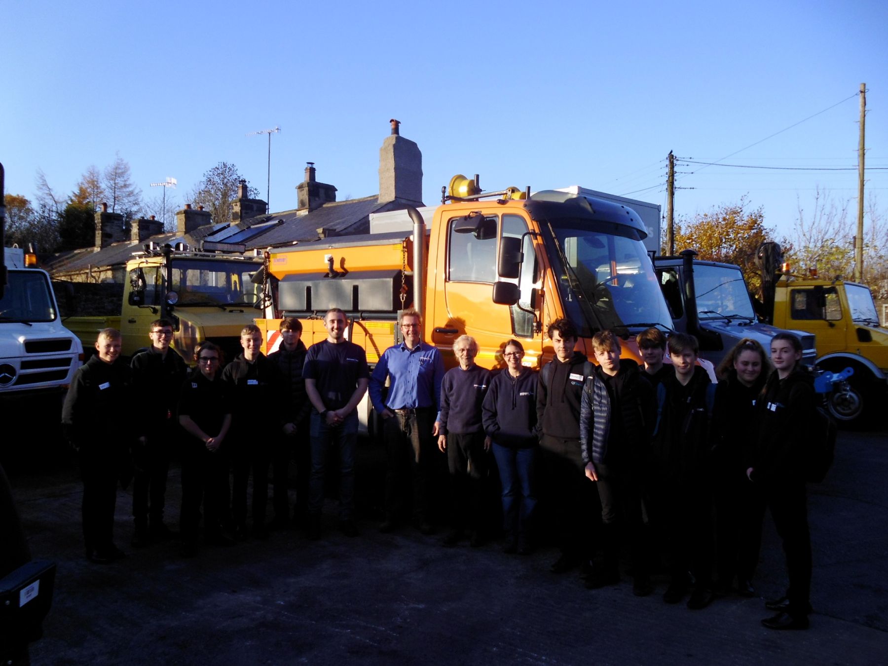 QES Students visit AV