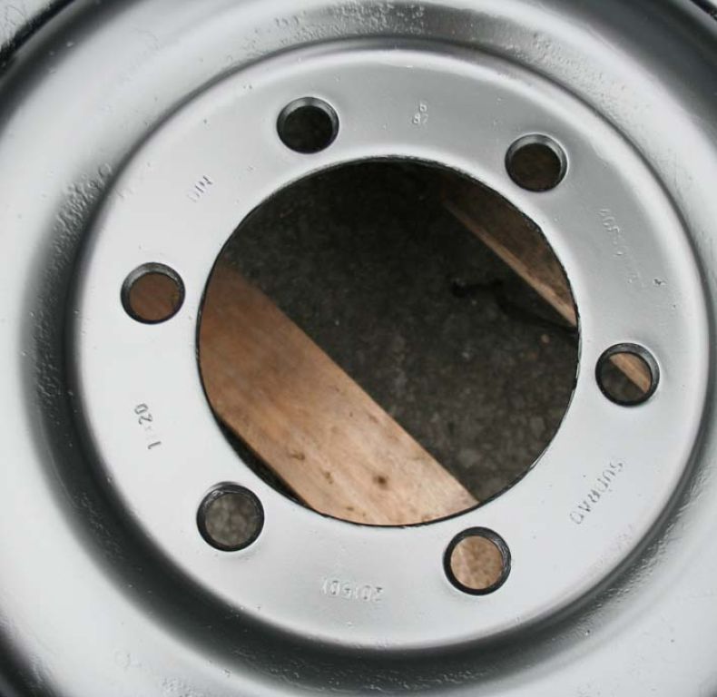 USED STANDARD 11x20 DISC BRAKE WHEEL RIMS