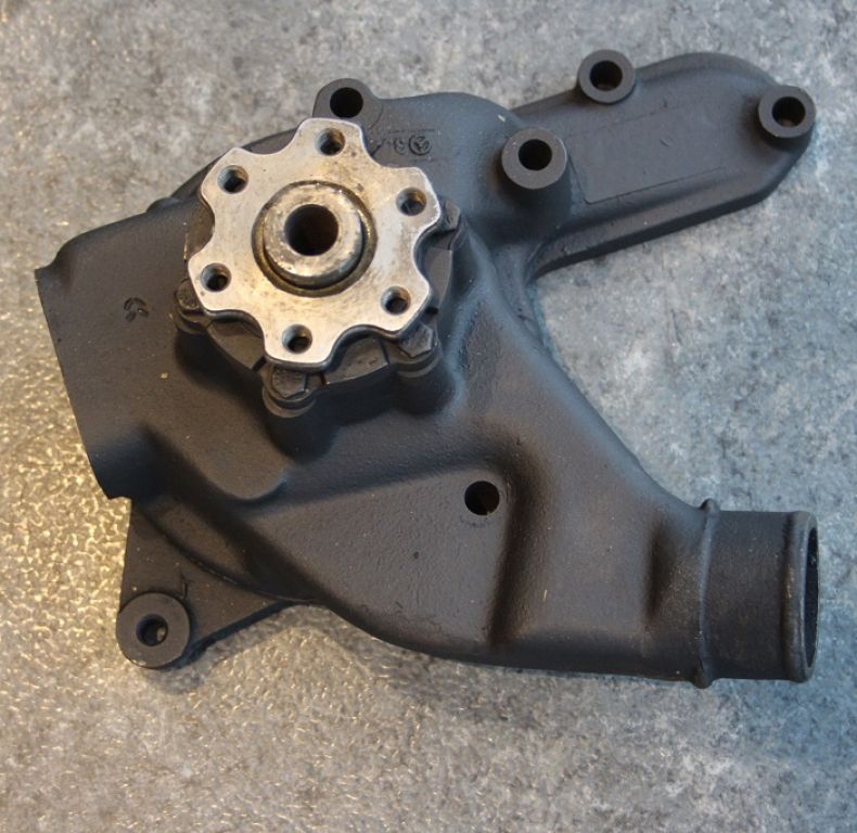 RECONDITIONED WATER PUMP MB TRAC