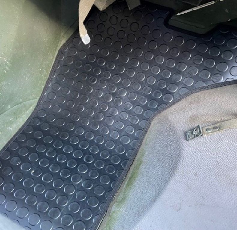 PAIR OF FLOORMATS TO SUIT U1300L & U3000/4000/5000