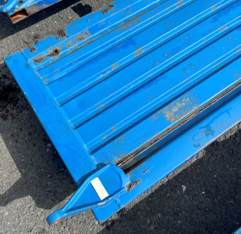 USED SIDES & TAILGATE 425/437
