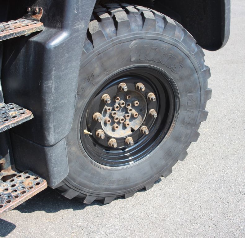 BRAND NEW 11X20" RIMS