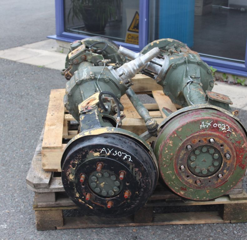 USED LOW KMS 406/416 DRUM BRAKE AXLES