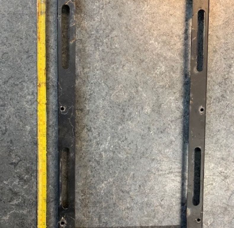 BATTERY CARRIER AND FRAME U1300L