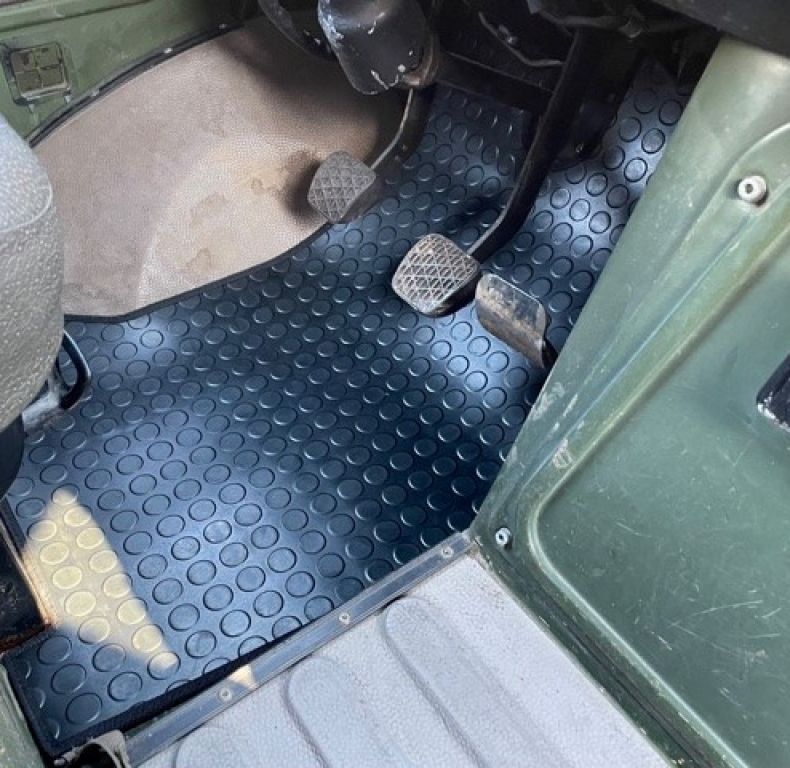 PAIR OF FLOORMATS TO SUIT U1300L & U3000/4000/5000