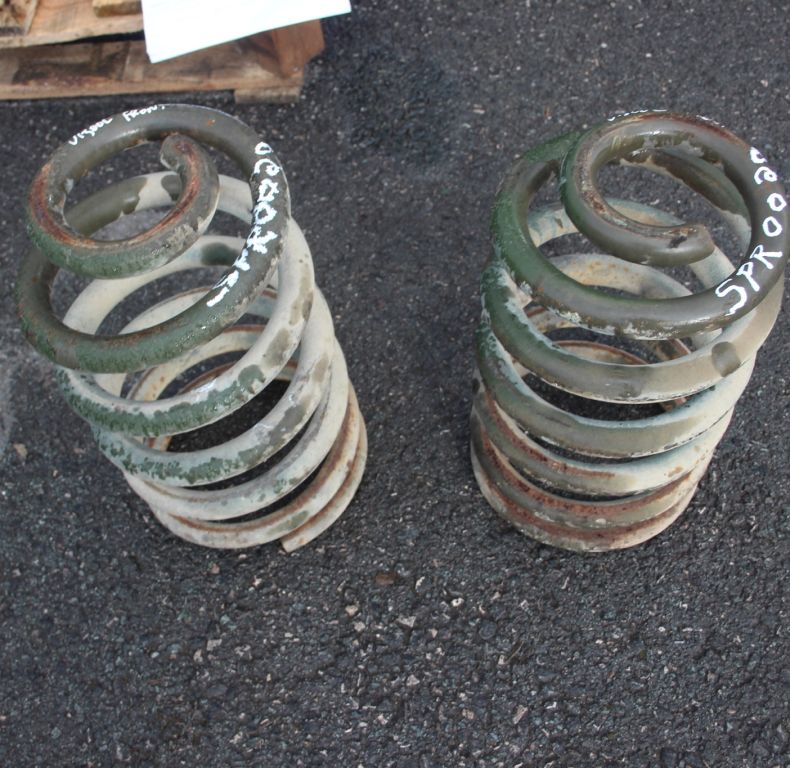 PAIR OF USED FRONT SPRINGS U1300L & U1550L