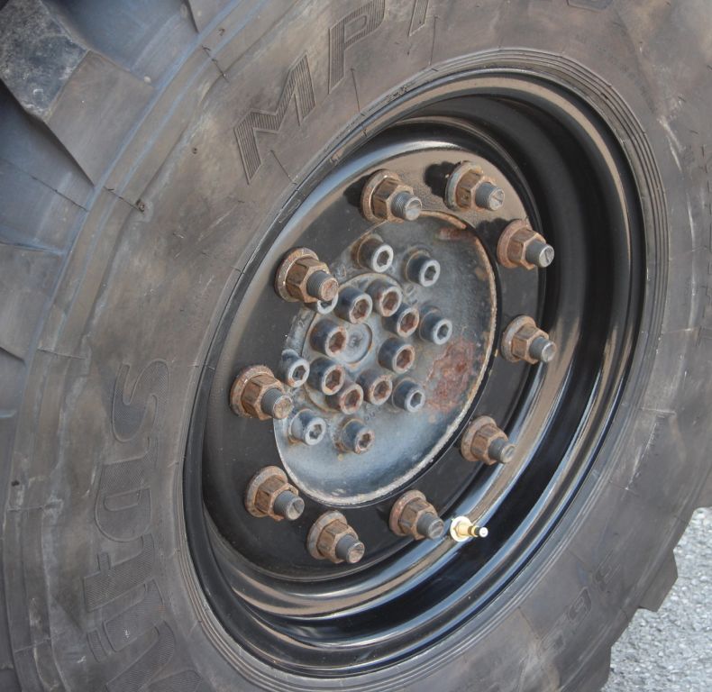 BRAND NEW 11X20" RIMS