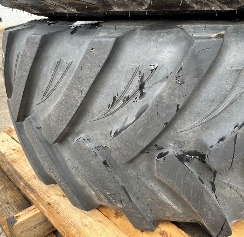 425/75R20 BKT TYRES 80%+