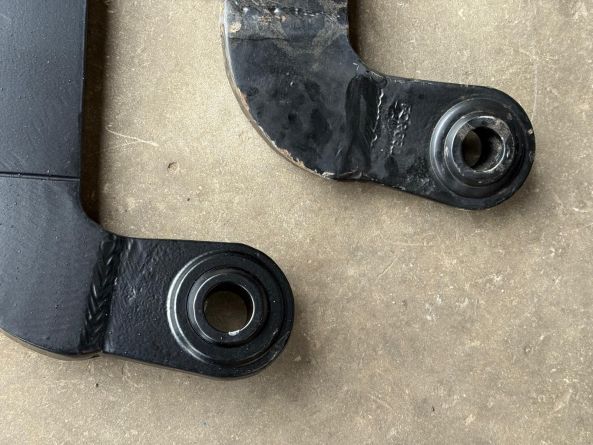 U406-427 3 POINT LINKAGE ARMS