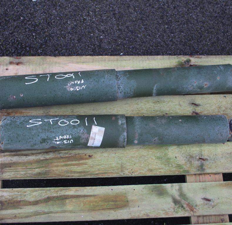 PAIR OF USED FRONT SHOCKS U1300L & U1550L