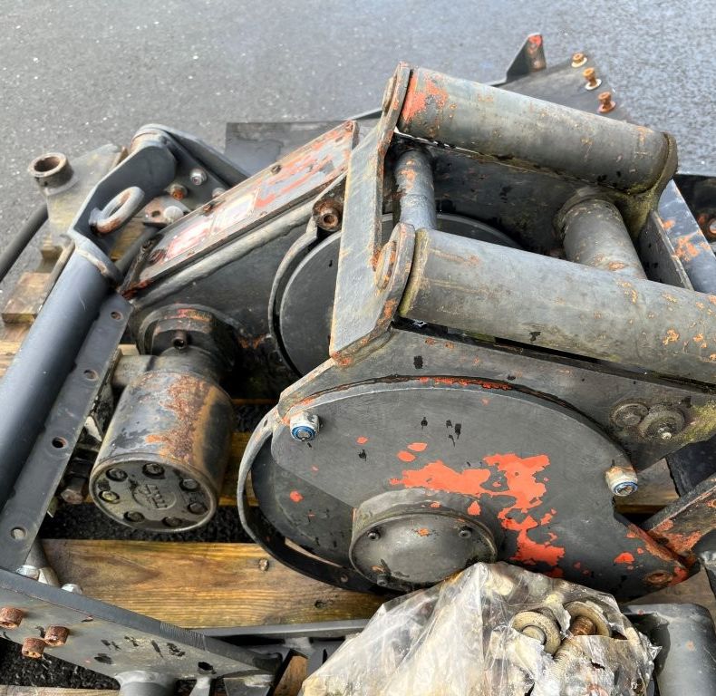 FRONT AXLE STABILISER UGN/UGE