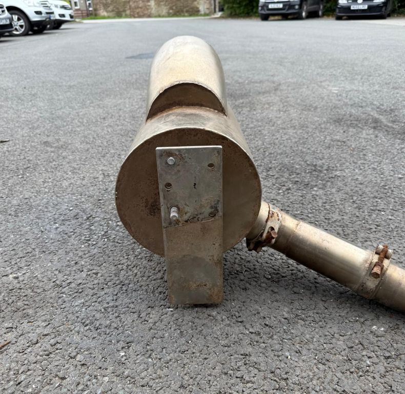 STAINLESS STEEL EXHAUST SYSTEM U1300,U1550 435-437