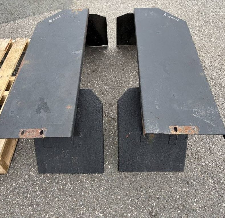 REAR MUDGUARDS U900-1600