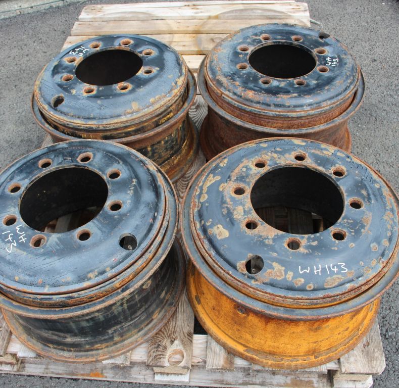 11X20" USED 8 BOLT RIMS X4