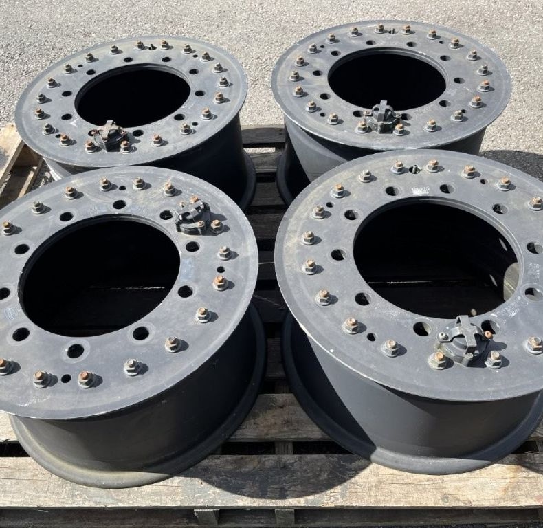 HUTCHINSON SPLIT RIMS 10 BOLT