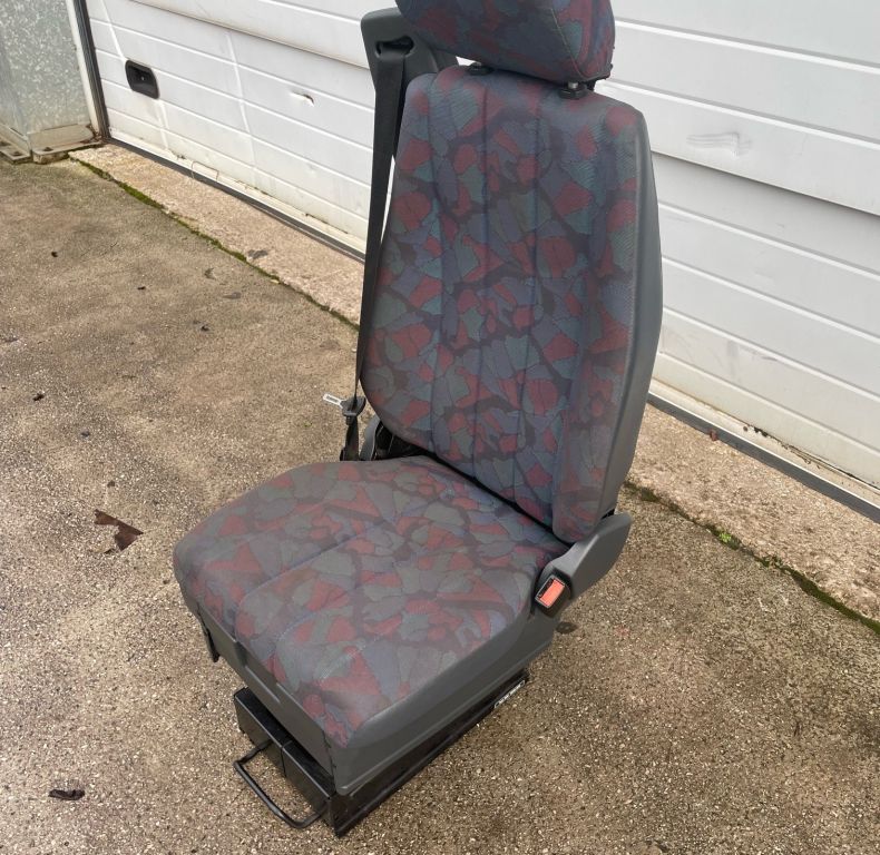 USED ISRI SUSPENSION SBU RH SEAT