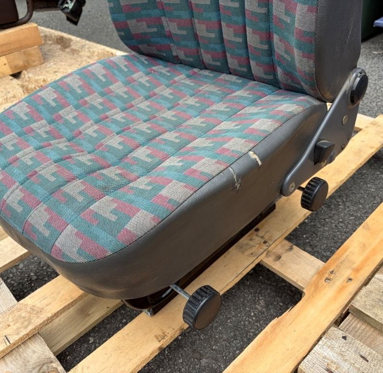 USED LEFT HAND CAB SEAT SBU