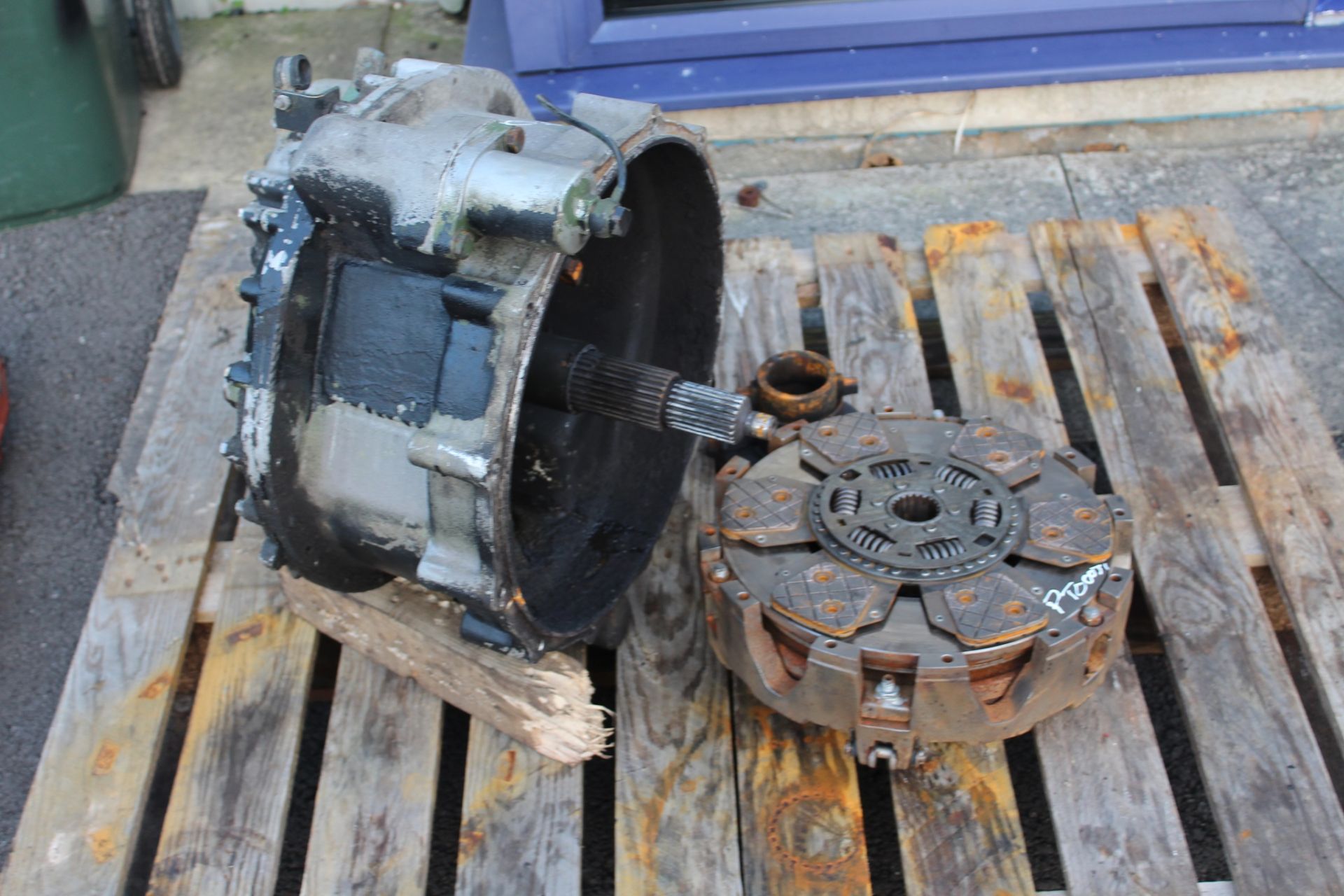 USED DOUBLE CLUTCH PTO BOX | Atkinson Vos