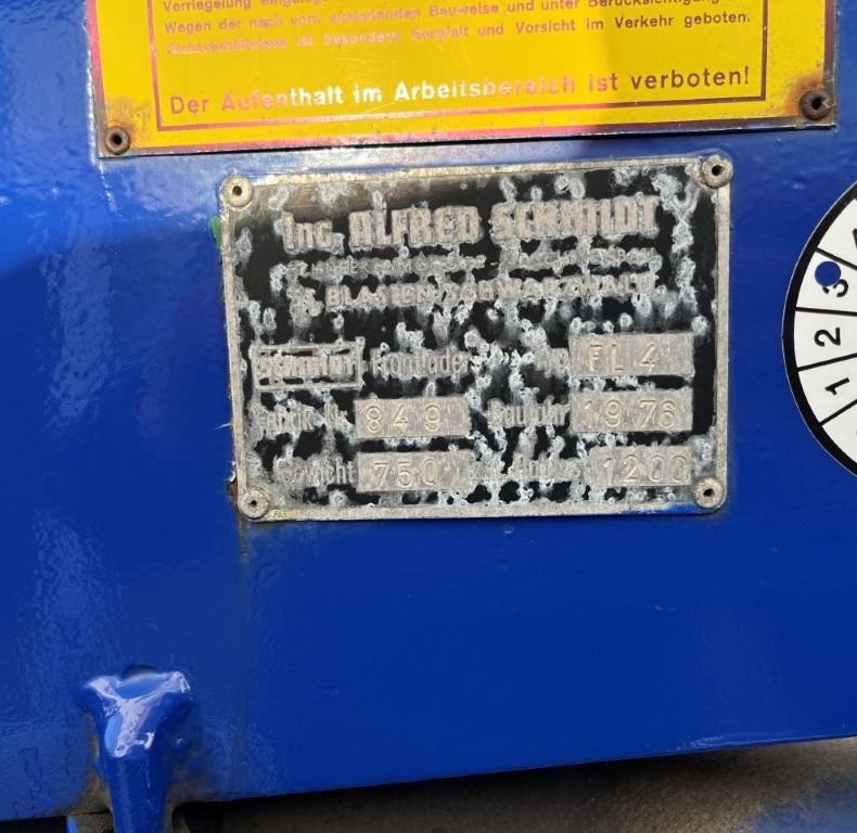 SCHMIDT FL4 FRONT LOADER