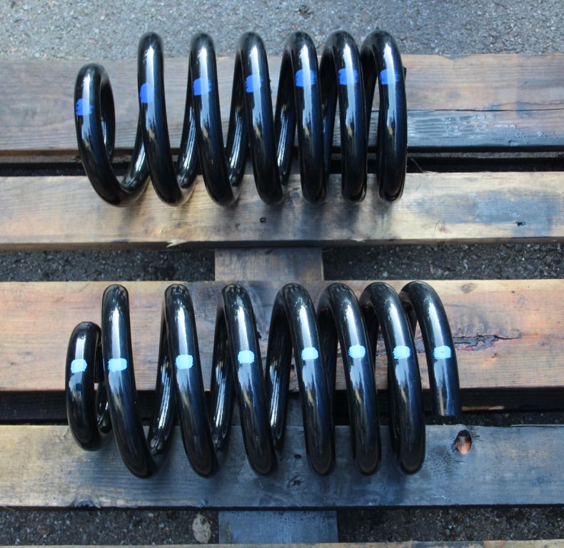 AV FRONT HEAVY DUTY SPRINGS 424/427 UNIMOGS