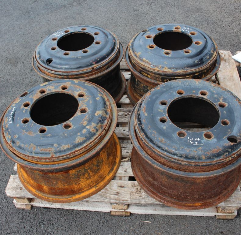 11X20" USED 8 BOLT RIMS X4