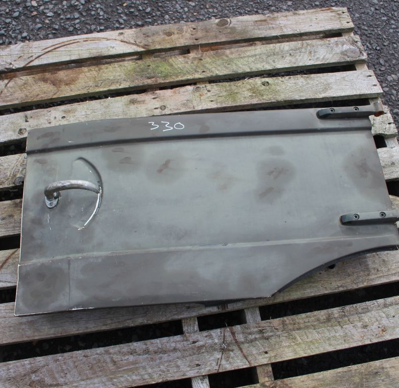USED RIGHT HAND 406/416 SOFT TOP CAB DOOR