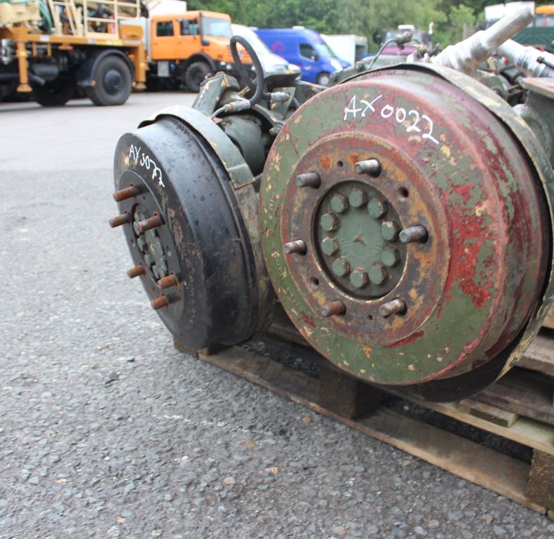 USED LOW KMS 406/416 DRUM BRAKE AXLES