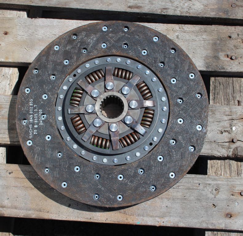 SINGLE CLUTCH 330MM U1300L USED LOW KMS