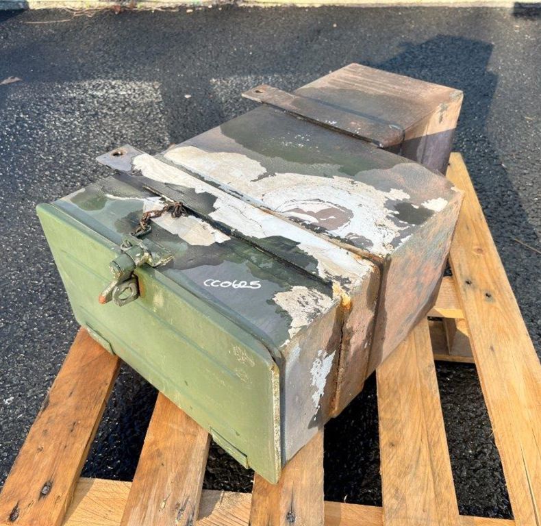 EX-MILITARY U1300L TOOLBOX STORAGE BOX