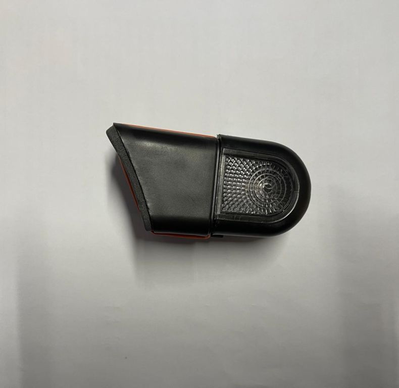 NEW OLD STOCK NEARSIDE ROOF MARKER LIGHT