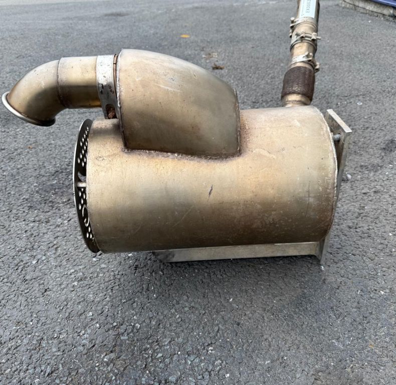 STAINLESS STEEL EXHAUST SYSTEM U1300,U1550 435-437