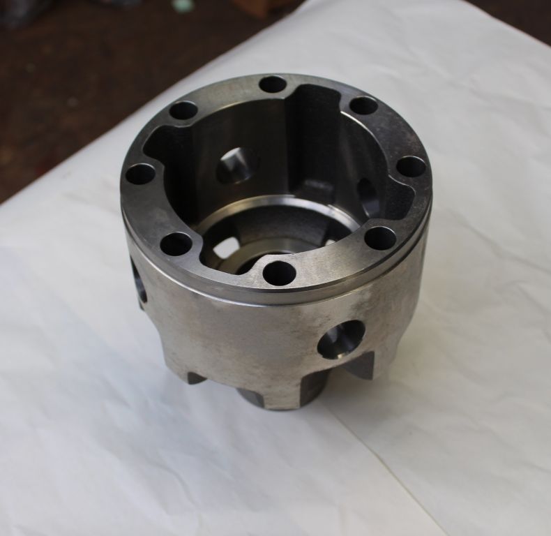 NEW OLD STOCK MERCEDES DIFF CASING