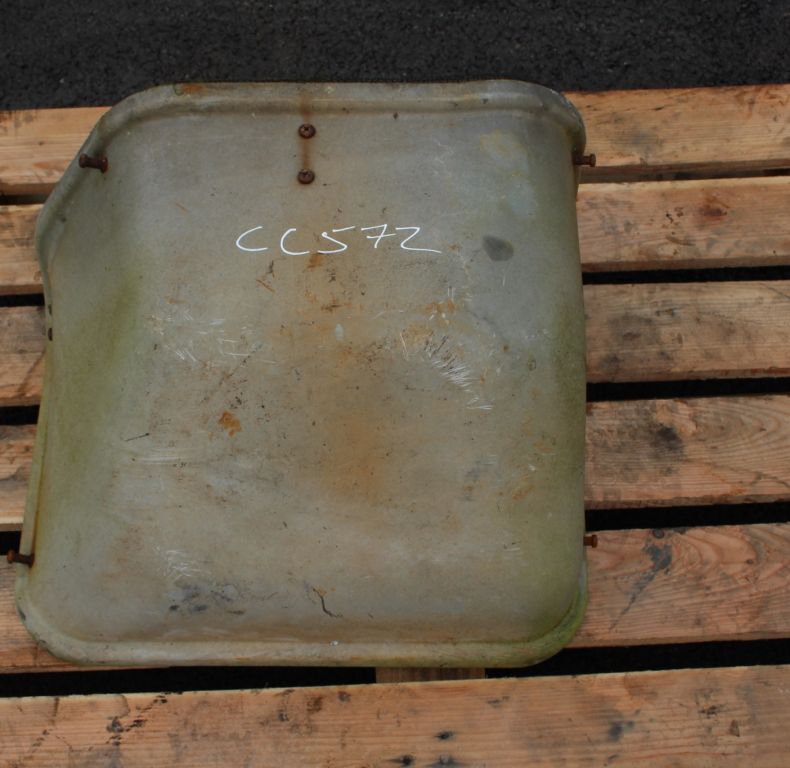 FIBREGLASS ENGINE COVER U600 421