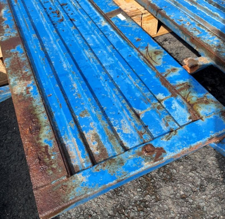 USED SIDES & TAILGATE 425/437