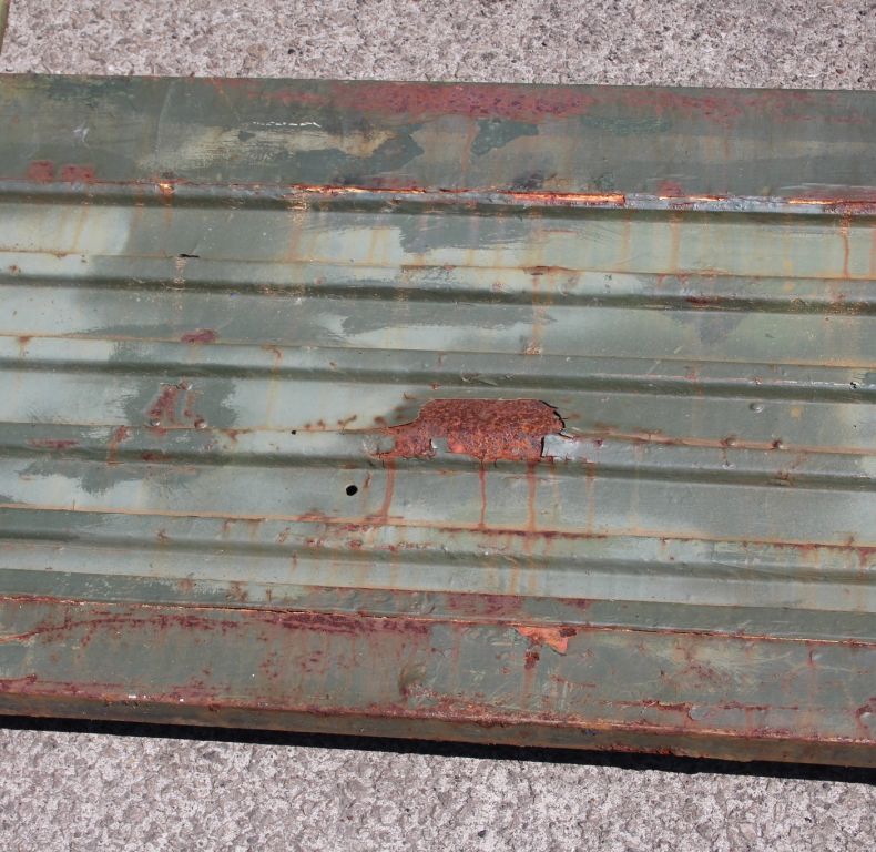 USED TAILGATE FOR U1300L/U1350 MODELS