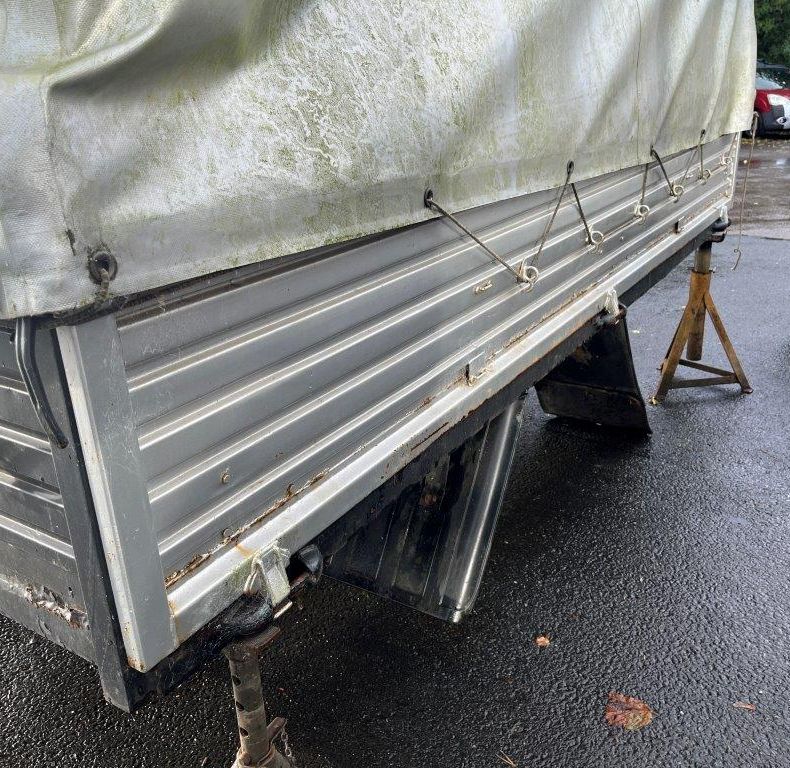 U1550L37 DOKA REAR BODY