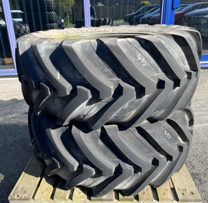 2x 400/70x20 Michelin