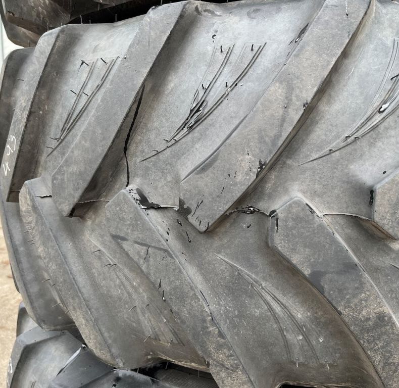 425/75R20 BKT TYRES 80%+